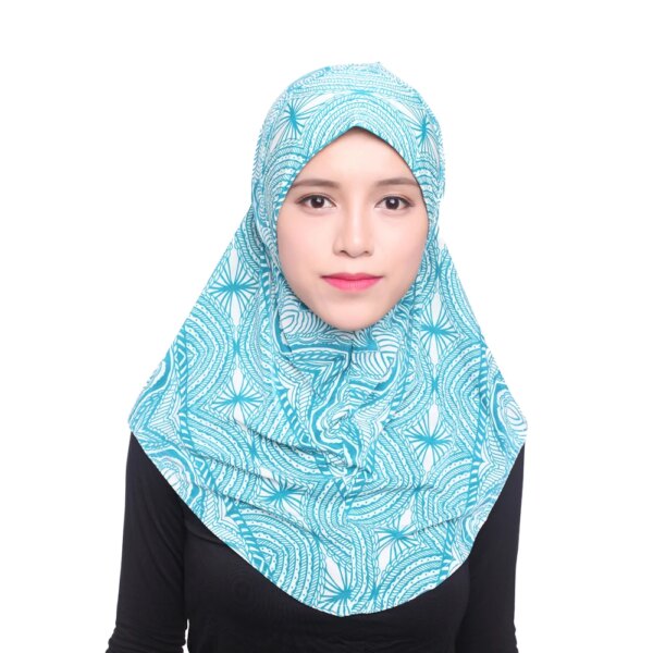 Beauté de femme musulmane, écharpe, foulard noir ninja, couverture complète