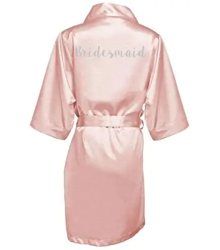 Kimono Personnalisé en Satin Rose Foncé avec Lettres Argentées pour Mariage