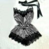 Pyjama satin femme – ensemble de nuit col V en dentelle avec nœud papillon