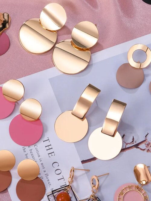 boucle d'oreille femme rondes de déclaration coréenne pour femmes, boucles d'oreilles pendantes en peluche de coquille