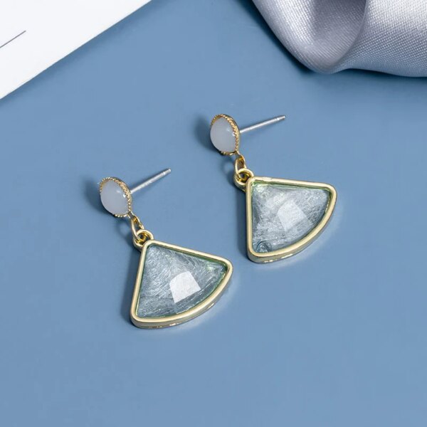 30352-fd2f76.jpg boucle d'oreille femme Géométriques pour Femme, Bleues et en Acrylique, Nouvelle Collection Coréenne