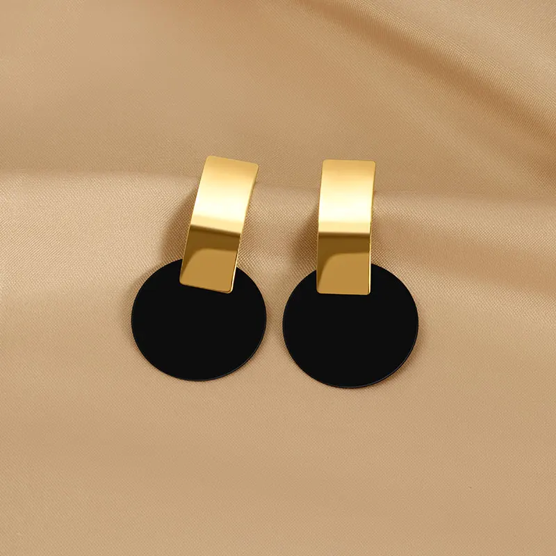 157 Black