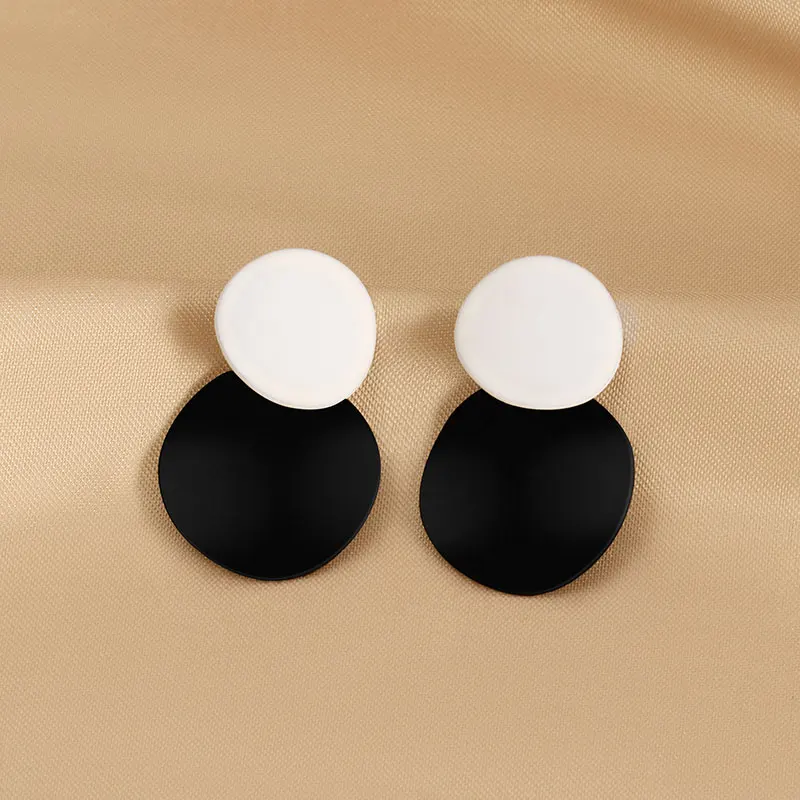 1098 White Black
