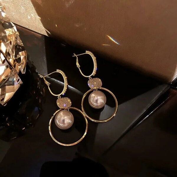 boucle d'oreille femme Coréennes Surdimensionnées à Perle Blanche, Bijoux de Mariage en Zircon Rond Doré de Style Bohème