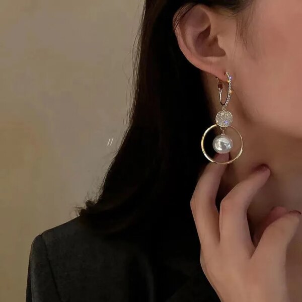 boucle d'oreille femme Coréennes Surdimensionnées à Perle Blanche, Bijoux de Mariage en Zircon Rond Doré de Style Bohème