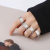 Bague fantaisie femme – anneau à maillons avec chaîne et strass