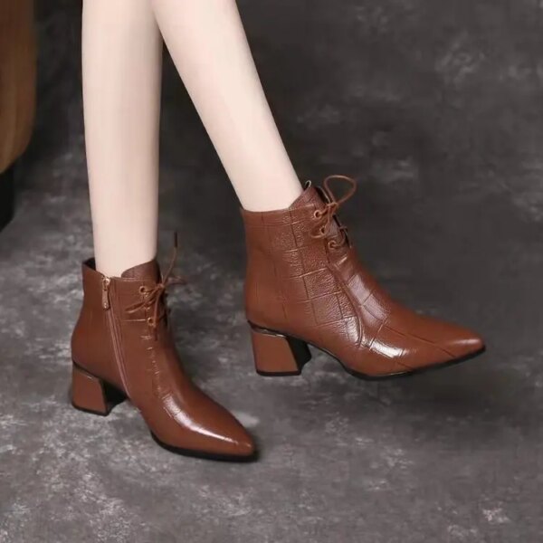 bottines femme courtes en cuir à talons épais pour femme