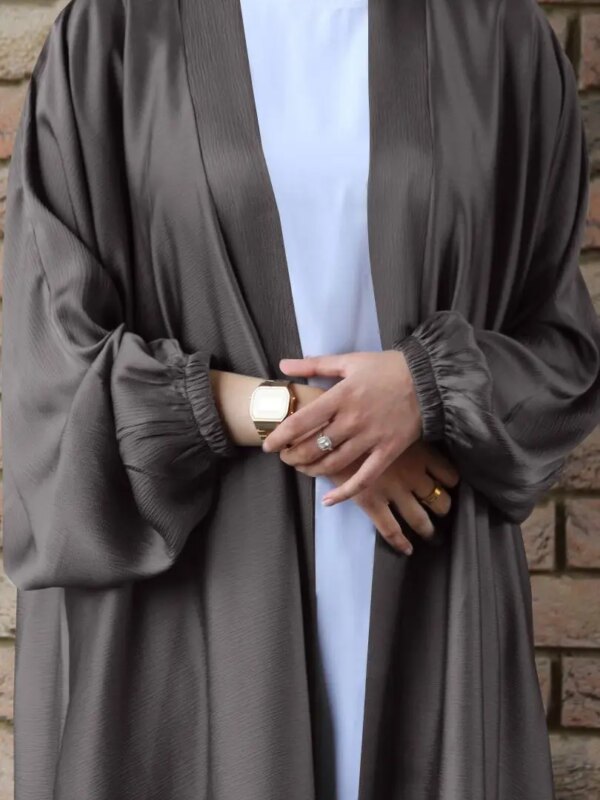 45645-8bfb40.jpg Abaya Robe musulmane lisse et soyeuse pour femmes, Abayas musulmanes longues