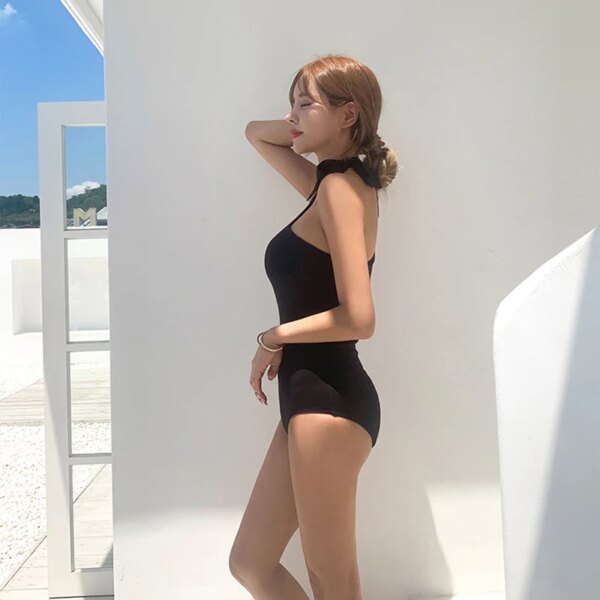 maillot de bain 1 pièce gainant , coréen, col licou, nœud papillon