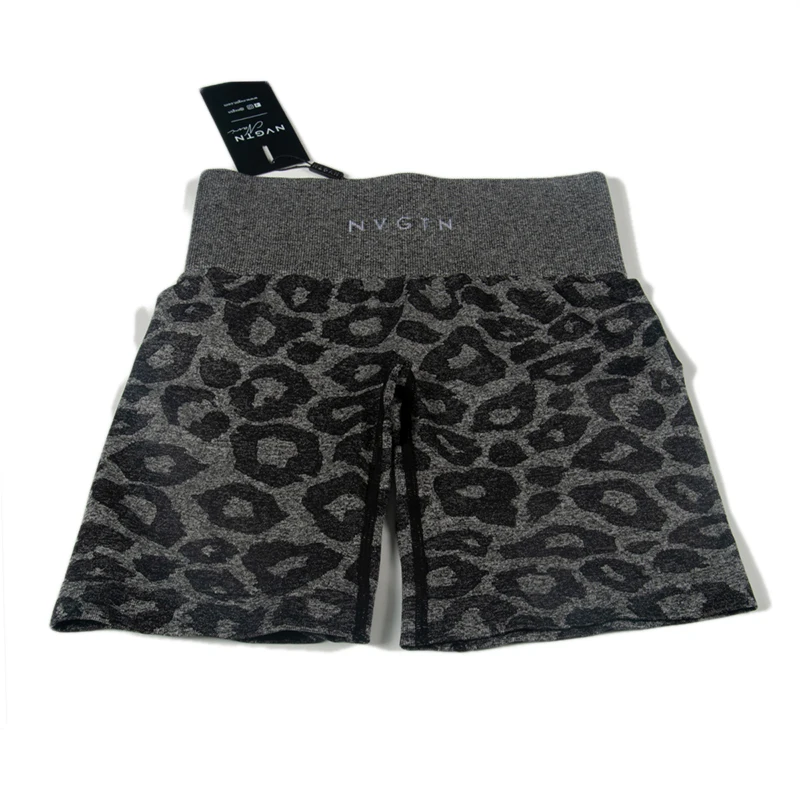 Leopard black