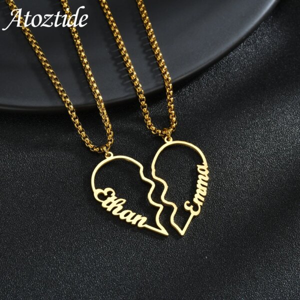 Atoztide-Collier en acier inoxydable avec nom personnalisé pour couple, plaque signalétique d'amour, cadeau de bijoux personnalisé pour le jour commémoratif, 1 paire