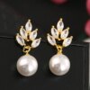 69509-77263e.jpg boucles d oreilles mariée Tous les types de boucles d'oreilles en Imitation de perle avec zircon cubique