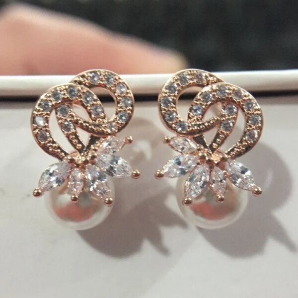 69584-6c454d.jpg boucles d oreilles mariée Tous les types de boucles d'oreilles en Imitation de perle avec zircon cubique