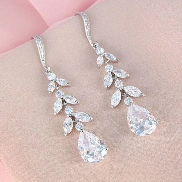 70063-652081.jpg boucles d oreilles mariée Pendantes pour Patients Esthétiques pour Mariage