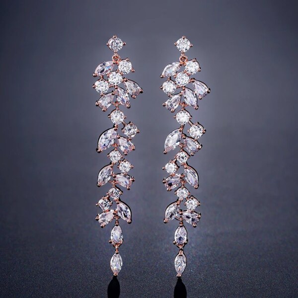 boucles d oreilles mariée longues en zircone cubique pour femmes élégantes