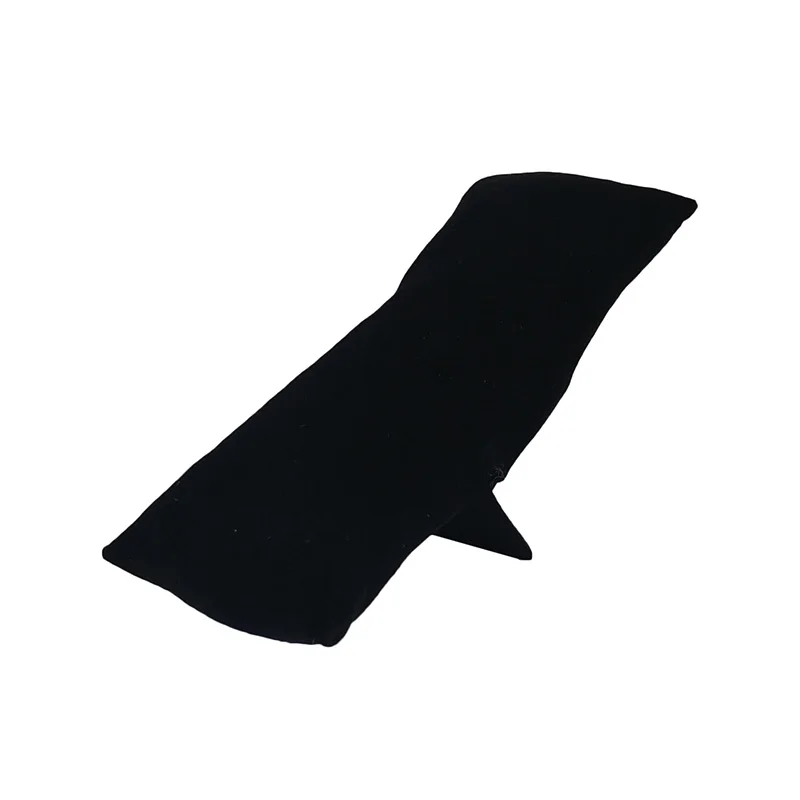 L pillow with rack