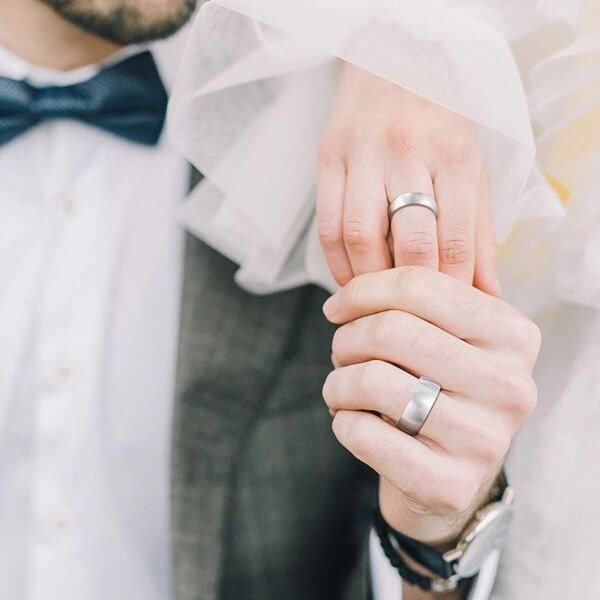 bague de fiançailles homme en Titane pour Homme et Femme 4/6/8 mm