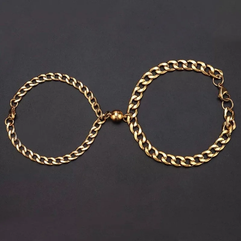 gold round bracelet