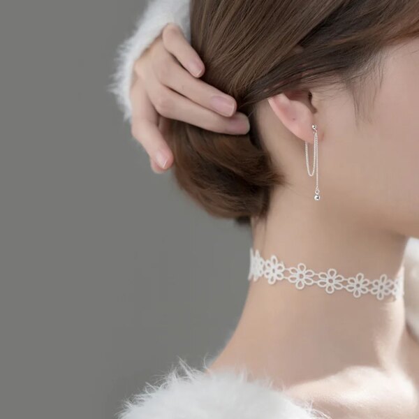 75400-b26975.jpg boucle d oreille chaine de perles rondes, couleur argent, minimaliste, texturées, élégantes, bijoux féminins