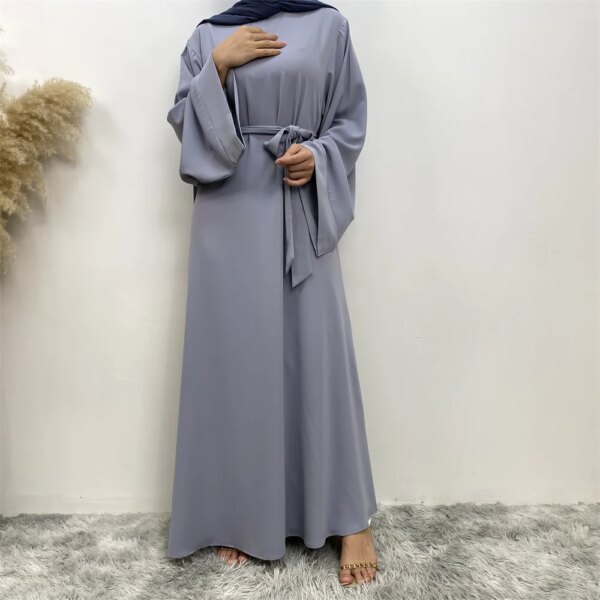 Kimono Abaya Nouvelle robe musulmane Abaya pour femme vendue à Dubaï au Moyen-Orient
