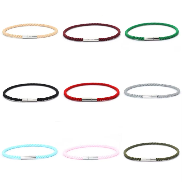 Bracelet amitié : les details qui font vraiment monter une tenue en gamme - Bracelet amitié