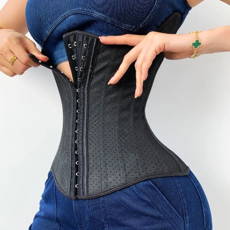 Corset entrainement latex 25 os acier 2028